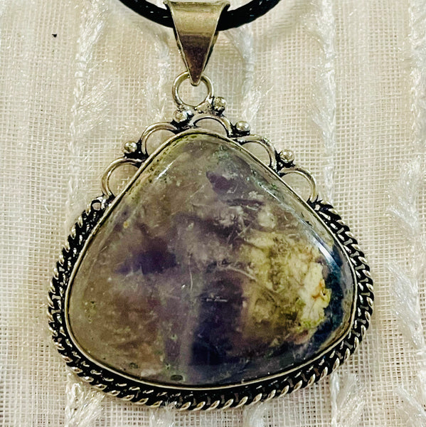 Purple Fuorite Pendants #404