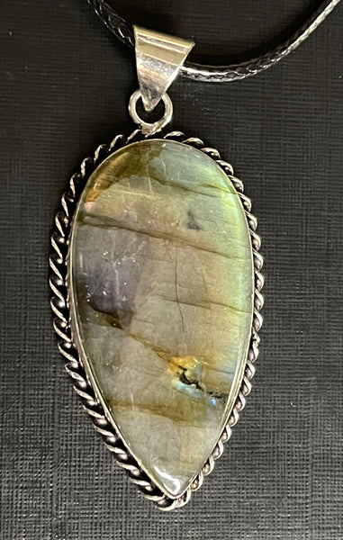 Labradorite Purple Flash Pendant