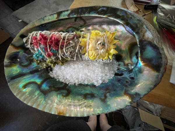 Summer Spirit Smoke Herb Bundle: White Sage, Lavender, Mullein, & Straw Flower