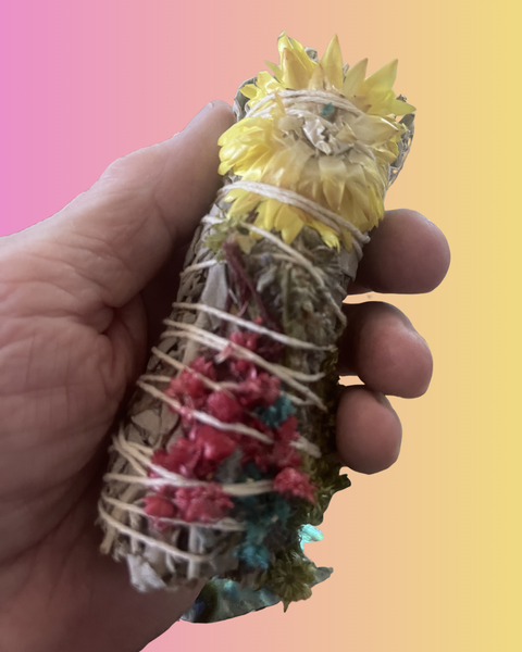 Summer Spirit Smoke Herb Bundle: White Sage, Lavender, Mullein, & Straw Flower