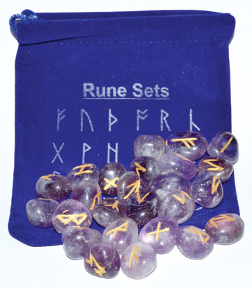 Amethyst Runes Set with pouch